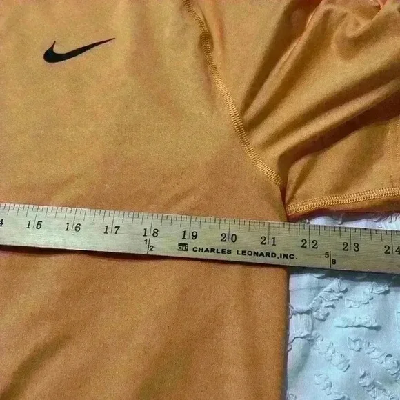 Nike Dri-Fit Orange Athletic Short Sleeve Shirt. Men’s Size Large - Picture 3 of 9